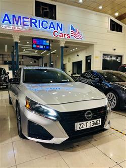 نيسان ألتيما